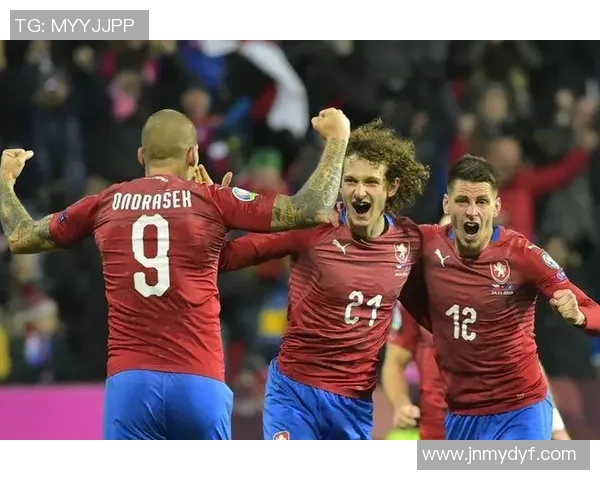 深圳羽毛球队在欧锦赛积分榜中以83分稳居第一名展现强劲实力 深圳羽毛球队在欧锦赛积分榜中以83分稳居第一名展现强劲实力